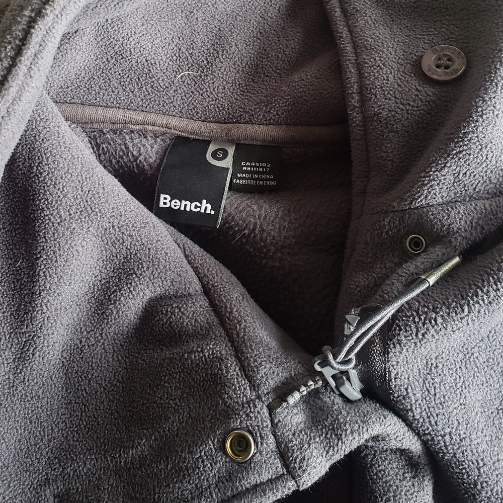 Bench asymmetrical zip up - Picture 5 of 6